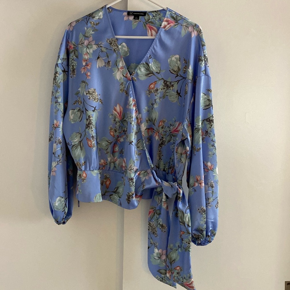 Silky print wrap blouse INC size L